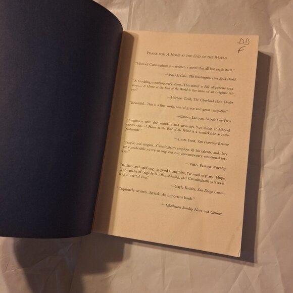 A home at the end of the world - Picture 5 of 5